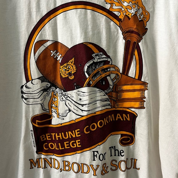 Vintage Bethune-Cookman College HBCU T-Shirt 90s Hanes Football Graphic Tee XL - Picture 2 of 6